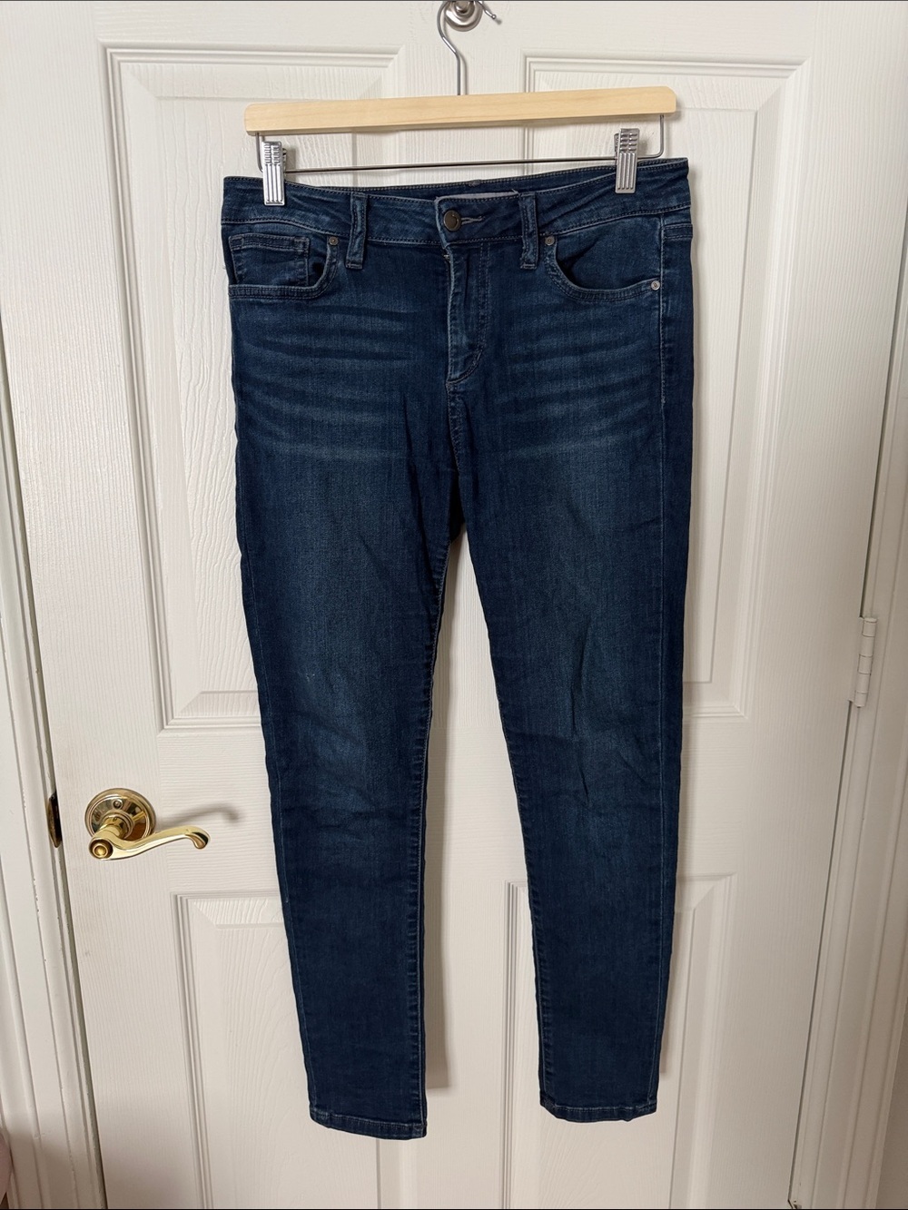 Women's Dark Blue Slim Fit Jeans joes size 29